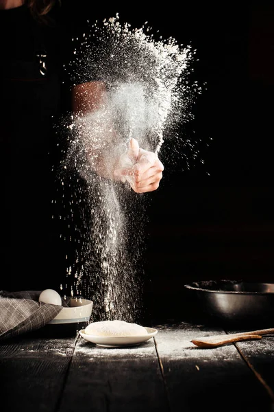 Baker hand with flour pizza preparation — Stock Photo, Image