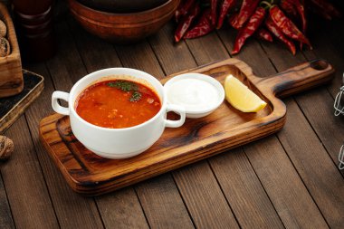 Rus yemeği solyanka prefabrik et çorbası