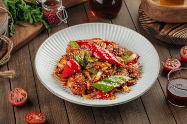 Biberli Asya mutfağı.