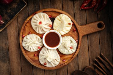 Etle doldurulmuş Gürcü khinkali köftesi.