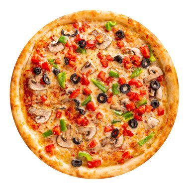 Mantarlı ve zeytinli izole pizza.