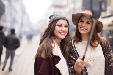 kadın selfies alarak