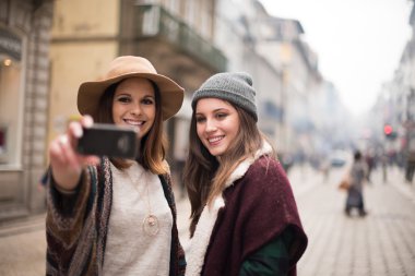 kadın selfies alarak