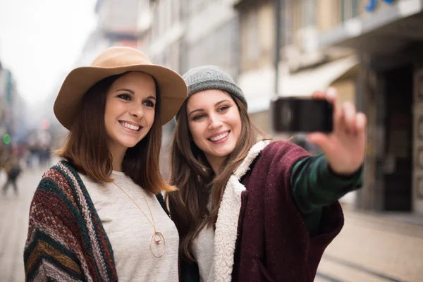 Nő vesz selfies — Stock Fotó