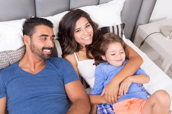 Family in bed — Stock Photo, Image