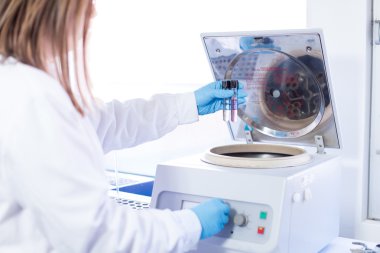 bilim laboratuarında