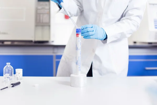 Scientist in lab — Stock Photo, Image