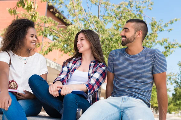 Students in School Campus — Stock Photo, Image