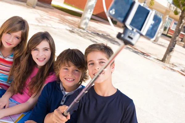 Niños hablando fotos — Foto de Stock