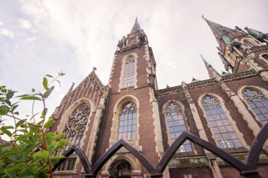 Katedral, Aziz Olga ve Elizabeth