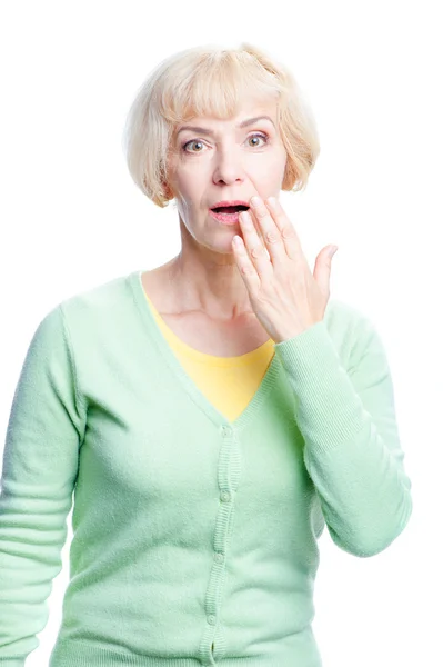 Mujer conmocionada con la boca abierta — Foto de Stock