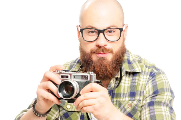 Hombre barbudo con cámara anticuada — Foto de Stock