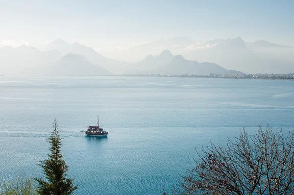 Mooi landschap met zee baai — Stockfoto