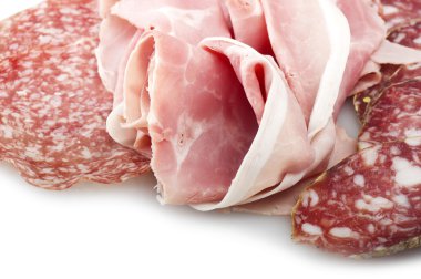 çeşitli İtalyan salamı