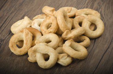 Taralli.