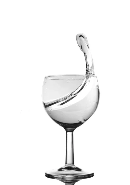 Bicchiere di spruzzi d'acqua — Foto Stock