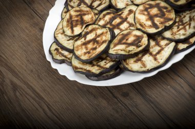 Patlıcan patlıcan ve dilimleri