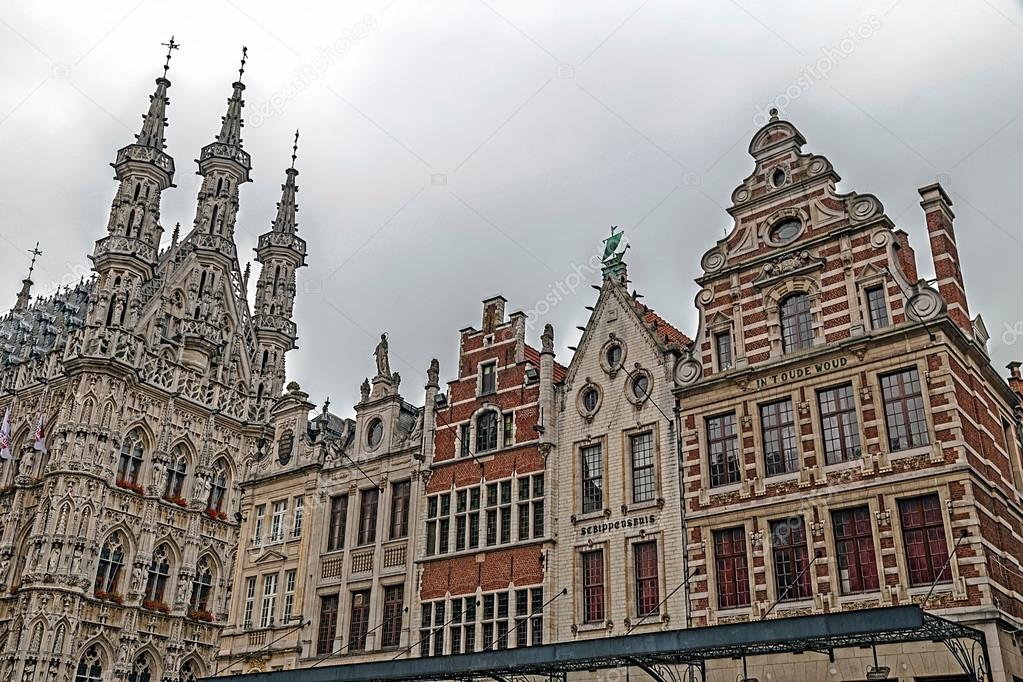 Gothic Town Hall and historic building on the Grote Markt in Leu