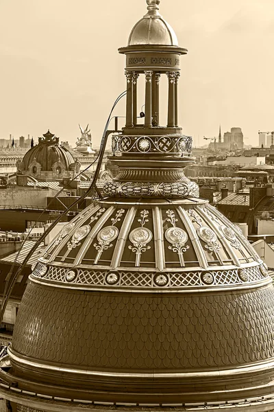 Vista aérea Sepia a partir do terraço da loja Printemps, Paris — Fotografia de Stock