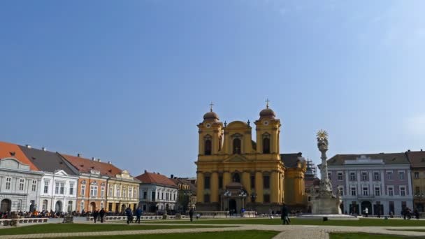 Панорамний кадри з історичних будівель в Юніон-сквер, Тімішоара, Румунія — стокове відео