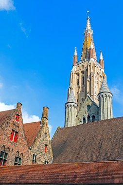 Tarihi binaları ve Our Lady katedral içinde belgili tanımlık geçmiş. BRU