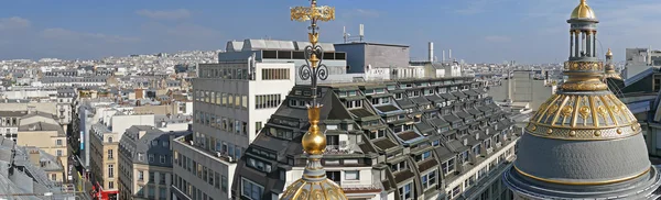 Panorama und luftbild von der terrasse des store printemps, pa — Stockfoto