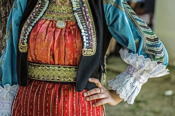 Traje popular ucraniano tradicional para mulheres 1 — Fotografia de Stock