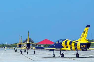 Avcı jetler sanatçısını Kalkıştan 1