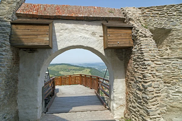 View of superior entrance at the citadel ruins of Deva — Stock Photo, Image