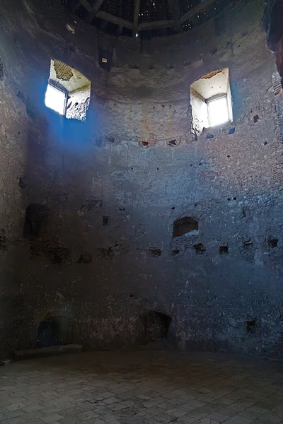 Room in the solitary tower from Corvin castle — ストック写真