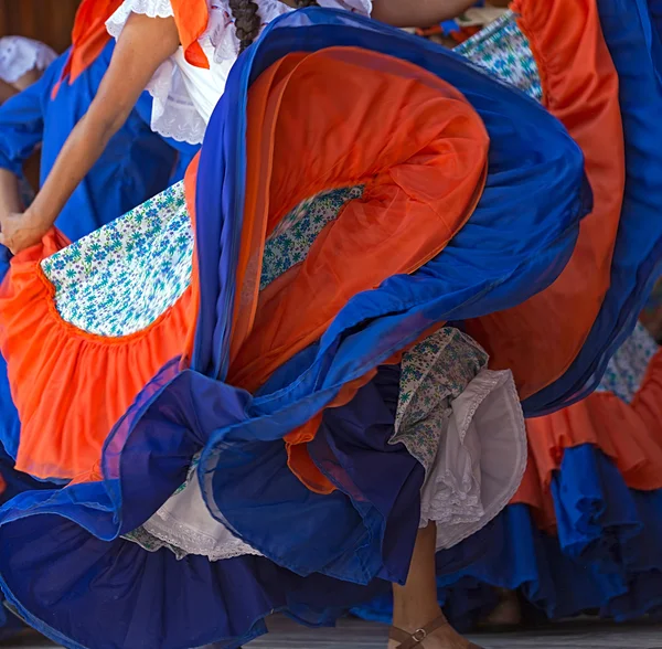 Hintergrund mit einer costa ricanischen Tänzerin — Stockfoto