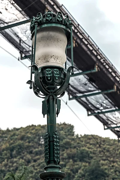 Híd-ore szállítás és vintage lámpa — Stock Fotó