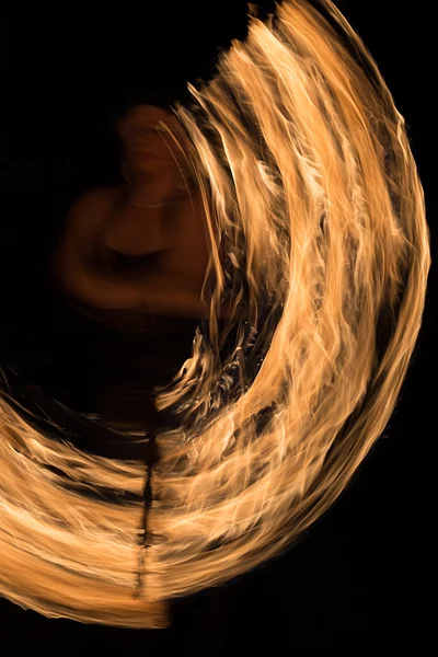 Fire woman inshow — Stock Photo, Image