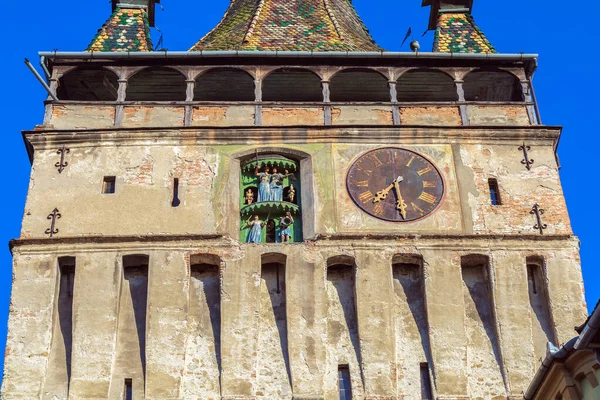 2020年7月9日 ローマ シギサラ 時計塔が要塞の入り口となる 高さは64メートルあり 正門を守るためでした 1556年まで市庁舎として使用されていました — ストック写真