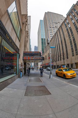 NEW YORK, MANHATTAN, ABD-6 Mart 2020: NBC Stüdyoları, tarihi 30 Rockefeller Plaza, 6. Cadde ile 50. Cadde arasında yer almaktadır..