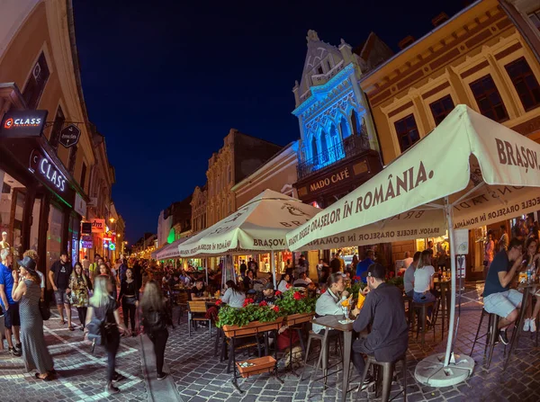 Брасов Трансильвания Румыния Июля 2020 Года Ночной Вид Небольшими Магазинами — стоковое фото