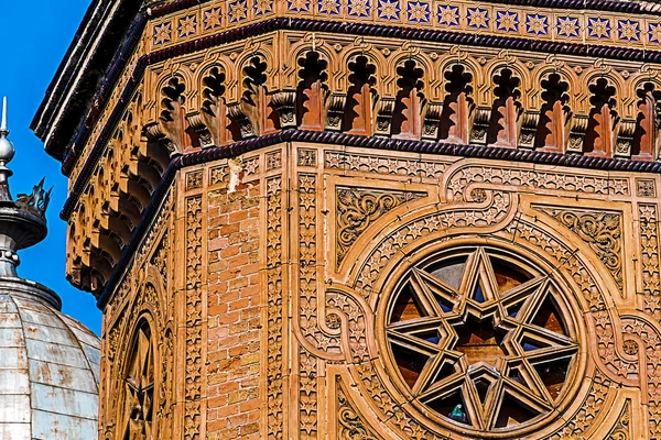 Facade detail of one synagogue — Stock Photo, Image