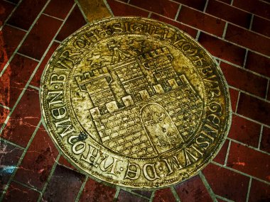 Hamburg şehrinin amblemi ile eski fotoğraf