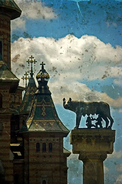 Estatua con catedral, lobo, Remo y Rómulo. Timisoara, Roman —  Fotos de Stock