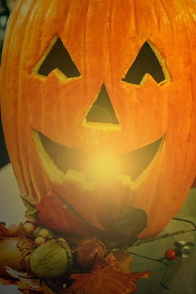 Arreglo para Halloween en la luz del atardecer —  Fotos de Stock