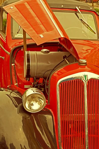 Vintage sguardo a una vecchia auto 1 — Foto Stock