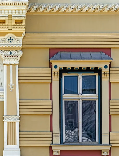 ティミショアラ、ルーマニア 4 から古い窓 — ストック写真