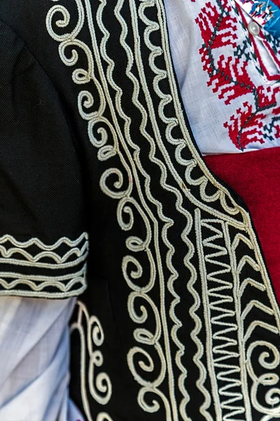 Detail van Bulgaarse folk kostuum voor vrouwen 1 — Stockfoto