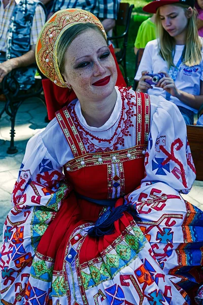 Portrait of Ukrainian girl in traditional costume — Stock Photo, Image