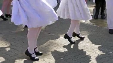 Sırp dansı