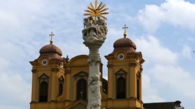 Alman kubbe ve kutsal Trinity heykel bölümünden. Timisoara, Romanya