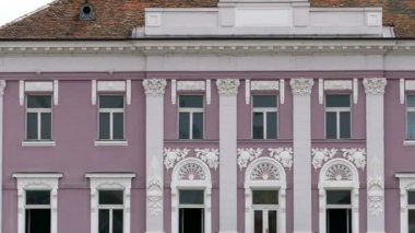 Alman kubbe, kutsal Trinity heykel ve eski bina cephe