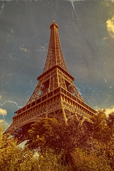 Винтажная парижская открытка с Эйфелевой башней — стоковое фото