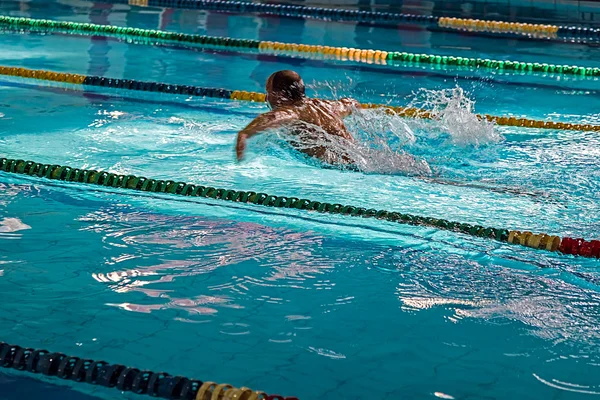 Sportowe pływak w akcji 7 — Zdjęcie stockowe