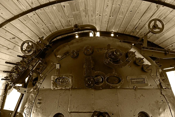 Sepia detalles de una vieja locomotora de vapor interior 2 — Foto de Stock
